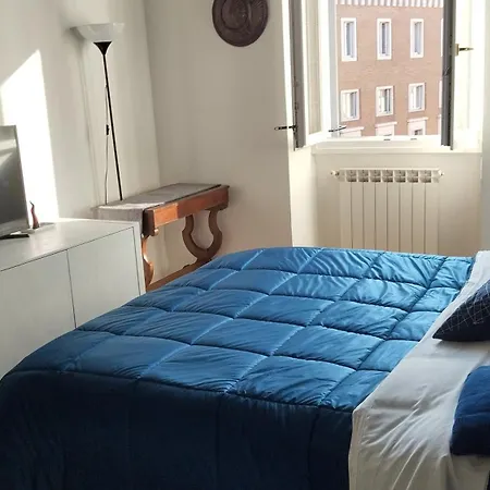 Casa Tiffany Piazza Di Spagna Rzym
